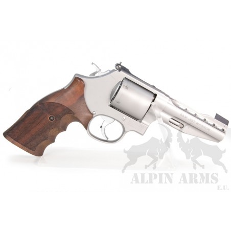 Smith & Wesson 686 4"...